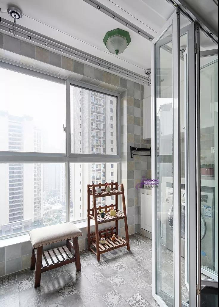 阳台一定要认真装，邻居家看着比我家大20㎡，全因做对这件事